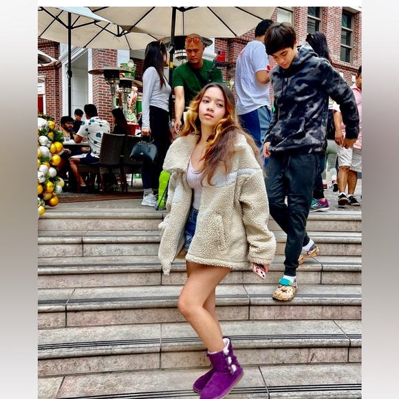 Meet your Poshers, Mom & Daughter Tandem!Beauty begins when u decide to be U!-CC - Picture 7 of 17